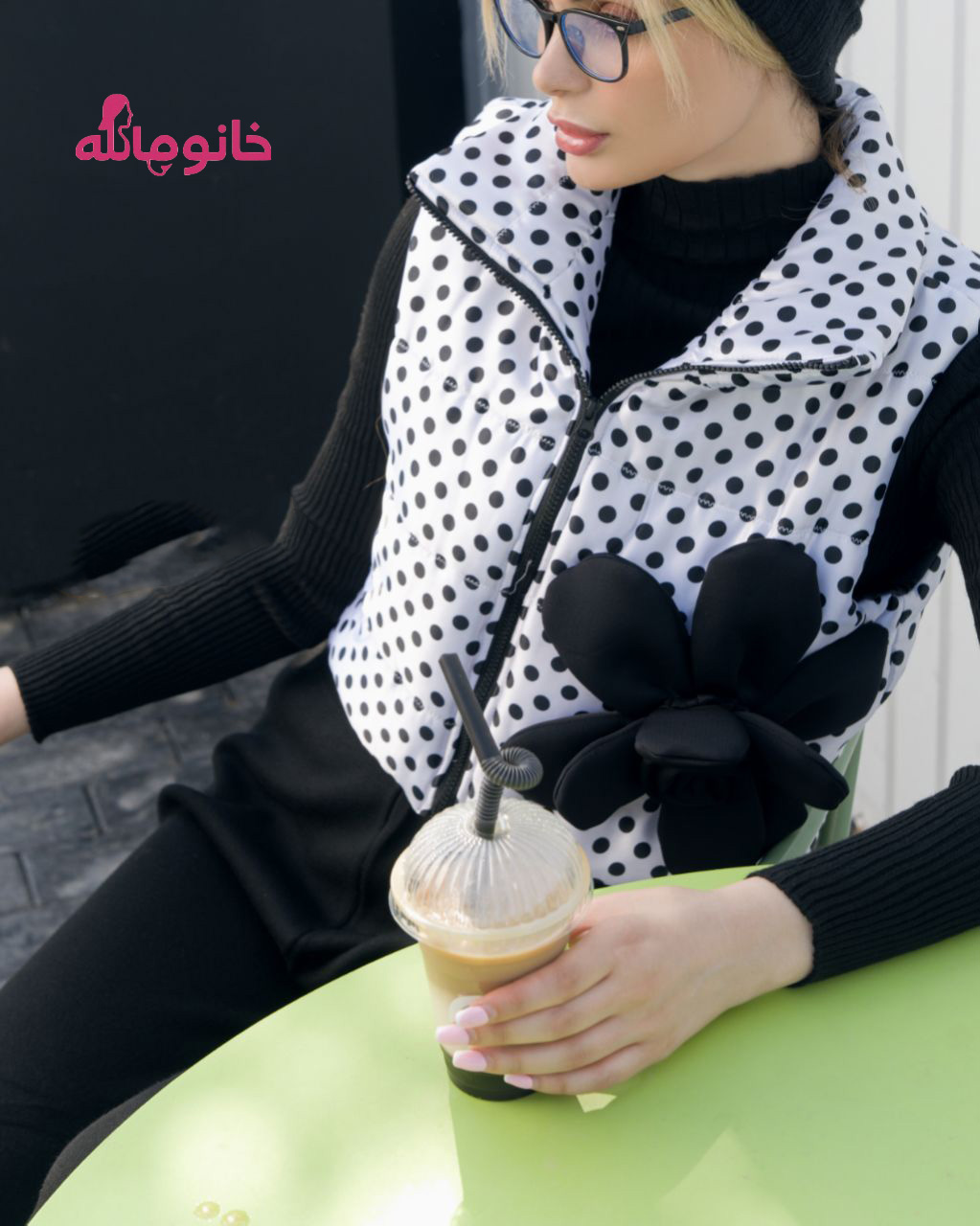 پافر دخترانه نیزل 80110 سفید خال خالی با خرجکار گل بزرگ